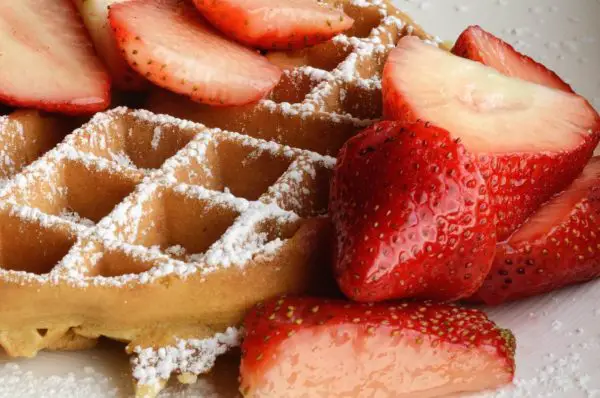 Bisquick Waffle Recipe: great Belgian Waffles made easy!